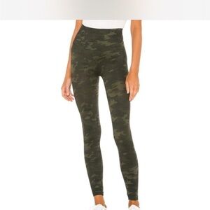 SPANX look at me now seamless Camo High-Waist Leggings - Olive Green